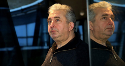 Gundars Āboliņš: "Jau pensijas vecumā būdams, sava radošā mūža nogalē vēlreiz mācos profesiju no jauna. Tā ir liela bauda."