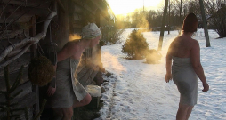 Dzesēšanās ceremonija pēc latviešu pirts rituāla. Dzesēšanās ceremonija pēc latviešu pirts rituāla.