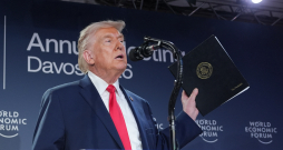 ASV prezidents Donalds Tramps Davosā.