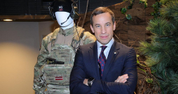 Ingmārs Pūķis: "Latvijā nav daudz tādu uzņēmumu, kur būtu koncentrēts pietiekami liels "pieaugušu" cilvēku skaits, kas spēj pašorganizēties, – tā ir lielajiem uzņēmumiem raksturīga īpašība, ko Latvijā pagaidām nepietiekami novērtē."