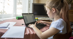 Attālinātas mācības.