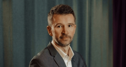 Atis Krūmiņš, "Luminor" pensiju un aktīvu pārvaldīšanas daļas vadītājs. Atis Krūmiņš, "Luminor" pensiju un aktīvu pārvaldīšanas daļas vadītājs.