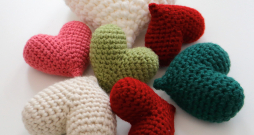 Tamborētas sirsniņas.