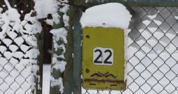 Pastkastīte ziemā. Ilustratīvs attēls.