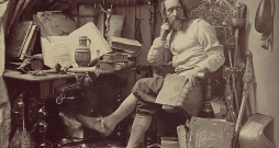 "Brīnišķīgs neprāts vai pie zemes velkošs saprāts?" šo jautājumu risinās izrāde "Dons Kihots" Jaunajā Rīgas teātrī. "Brīnišķīgs neprāts vai pie zemes velkošs saprāts?" šo jautājumu risinās izrāde "Dons Kihots" Jaunajā Rīgas teātrī.