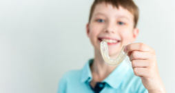 Breketes vai kapes bērniem: ko izvēlēties? Breketes vai kapes bērniem: ko izvēlēties?