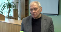 Jevgēņijs Kalējs, Latvijas Slimnīcu biedrības priekšsēdētājs. Jevgēņijs Kalējs, Latvijas Slimnīcu biedrības priekšsēdētājs.