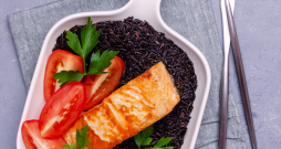 Pikantā zivs fileja ar laimu un koriandru.