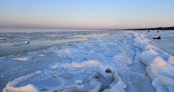 Rīgas jūras līcis Vecāķos ziemā. 