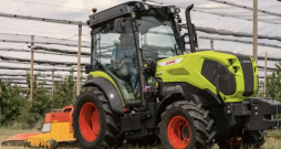 'Claas Nexos 2 Cmatic' traktors. 'Claas Nexos 2 Cmatic' traktors.