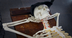 Kadrs no Dāvja Sīmaņa filmas "Frankenšteins 2.0".