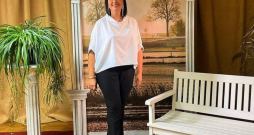 Kandavas un Valdeķu kultūras namu vadītāja Kristīne.