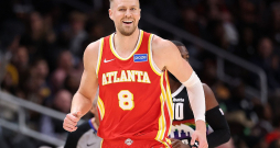 Kristaps Porziņģis Atlantas "Hawks" kreklā dažādu veselības likstu dēļ piedalījās vien 16 spēlēs, kurās guva vidēji 17,1 punktu un izcīnīja 5,1 atlēkušo bumbu zem groziem.