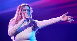 "Supernovas" otrā pusfināla dalībniece Legzdina.