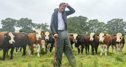 Mūziķis Endijs Kato: "Būt par diskžokeju noteikti ir vienkāršāk nekā mainīt pārtikas sistēmu!"