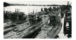 Vācu zemūdene Londonderijas ostā.