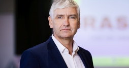 Jānis Lapsa, SIA "Zaļā josta" valdes priekšsēdētājs: "Esam gandarīti par projekta rezultātiem, jo izdevies vairākkārtīgi pārsniegt projekta sākotnēji izvirzīto mērķi – mazināt vidē nonākušo izsmēķu apjomu par vismaz 10%."