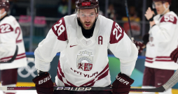 Latvijas hokeja izlases spēlētājs Zemgus Girgensons.