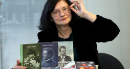 Maija Krekle: "Kad visi sabraucam kopā laukos un tur svinam mazmeitas dzimšanas dienu, kopā sanāk vairāk nekā pussimt ciemiņu. Tad uzreiz jūtu, ka tautai ir nākotne, un ļoti gribētos cerēt, ka tiem bērniem atkal būs bērni."