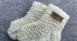 Zeķītes jaundzimušajam.