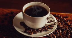 Kafija labvēlīgi ietekmē organisma vispārējo funkcionēšanu.