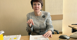 Biruta Ingiļāvičute, ZM Lauksaimniecības un lauku attīstības departamenta direktore: "Aicinu ikvienu domāt un vērtēt savas zemes stāvokli. Zeme ir ražošanas resurss. Ja par to nerūpējas, ja neveic augsnes analīzes un nezina, kādā stāvoklī tā ir, saimnieks nesaprot, kāds ir viņa ražošanas līdzeklis."