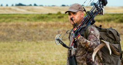 Medības ar loku – tas ir stāsts par modernām tehnoloģijām, izglītotu un zinošu mednieku.