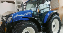 'New Hollans T5' traktors.