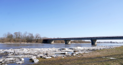 Lielupe Staļģenē pavasarī.