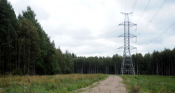 Arguments elektropārvades līnijas izbūvei citā vietā ir jaunais Kuldīgas statuss – UNESCO pasaules mantojuma sarakstā iekļautās Kuldīgas vecpilsētas panorāmu tāda augstsprieguma līnija nedrīkstot bojāt.