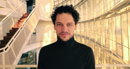 Edgars Ozoliņš: "Darbā esam vieni, mājās tomēr citi, bet kurā brīdī mēs esam paši?"