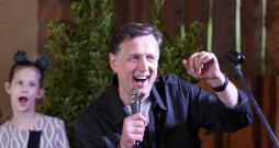 Dziedātājs Normunds Rutulis.