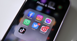 Mobilās lietotnes viedtālrunī. Mobilās lietotnes viedtālrunī.