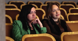 Agrita un Estere Bindres.