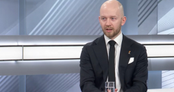 Andris Šuvajevs (P).