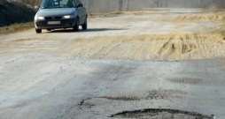 Skaistais pavasara ceļš.