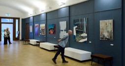 VEF Kultūras pilī līdz 6. aprīlim apskatāma Jāzepa Pīgožņa balvas Latvijas ainavu glezniecībā izstāde.