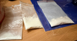 Valsts policija Rīgā izņem narkotikas. Valsts policija Rīgā izņem narkotikas.