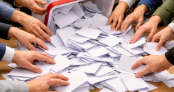 Balsu skaitīšana ar rokām. 