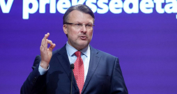 Rīgas domes deputāts Ainārs Šlesers.