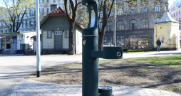 Dzeramā ūdens brīvkrāns Vērmanes dārzā.