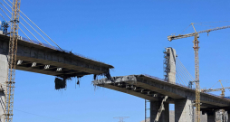 ASV gaisa triecienos 2. aprīlī 35 kilometru attālumā no Teherānas tika sagrauts Irānā augstākais tilts B1, kas atbilstoši valsts mediju ziņotajam bijis 136 metrus augsts.