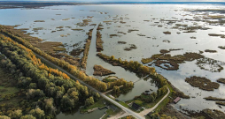 Lubāns ir viens no cilvēku visvairāk pārveidotajiem ezeriem Latvijā, turklāt arī viens no seklākajiem, jo vidējais dziļums svārstās ap trīs metriem.