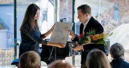 22. reizi tiek pasniegta Rīgas pašvaldības Izglītības, kultūras un sporta departamenta gada balva "Baltais zvirbulis".