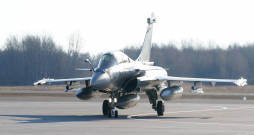 Francijas iznīcinātāji "Rafale" ierodas militārajā bāzē "Lielvārde". Francijas iznīcinātāji "Rafale" ierodas militārajā bāzē "Lielvārde".