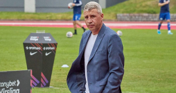 Viktors Dobrecovs kopš 2024. gada sekmīgi strādā ar Latvijas U-19 futbola izlasi.