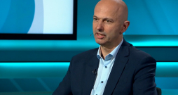 Bijušais Valsts kancelejas direktors Jānis Citskovskis raidījumā 1:1.