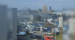 Ugunsgrēks Krasta ielā Rīgā.