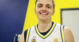 Artūram Žagaram šosezon iemeslu smaidīt nav bijis daudz, taču pavasarī viņš savas iespējas Turcijas līgā izmantojis spīdoši.