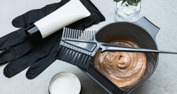 Veikalos pieejamās matu krāsas ir ērtas lietošanai, jo tajās jau sajaukti vairāki krāsu pigmenti.